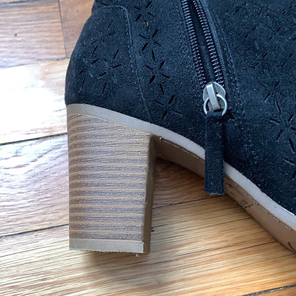 Open toe black booties - Picture 5 of 6